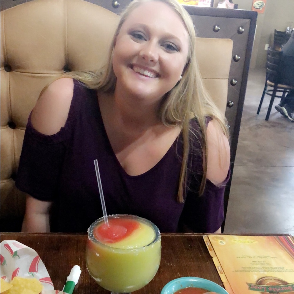 Meet your Posher, Brittany